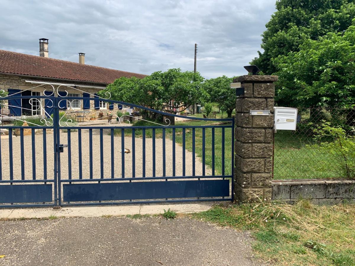 Gite La Longere Bleue Caylus Exterior foto